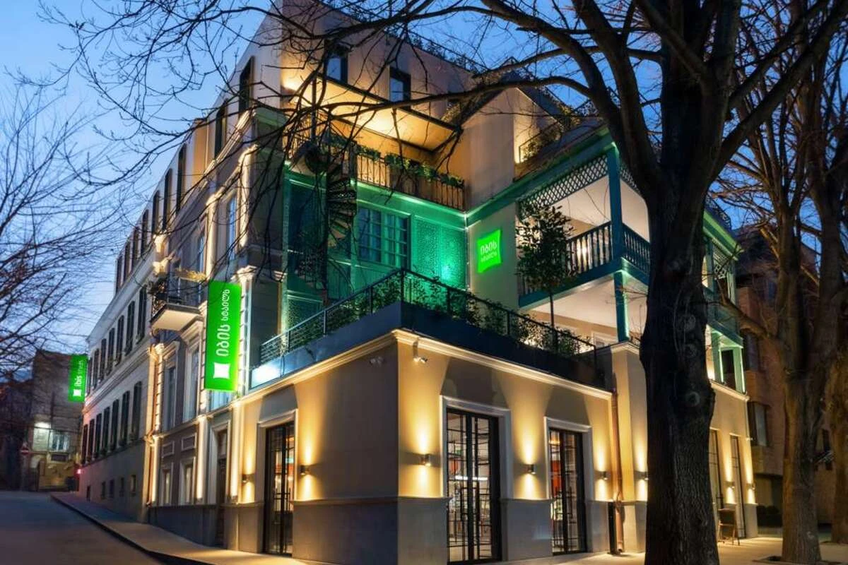 هتل ایبیس استایلز تفلیس (Ibis Styles Hotel) هتل ایبیس استایلز تفلیس (Ibis Styles Hotel)