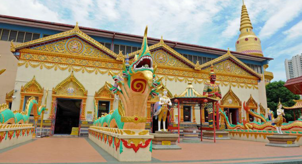 معبد وات چایا مانگکالارام