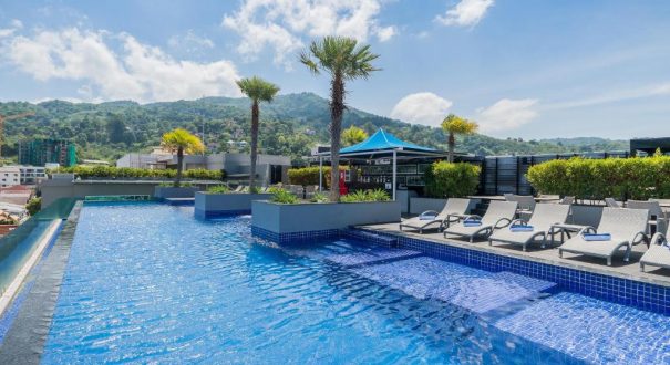 استخر روباز هتل استخر روباز هتل