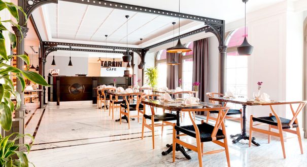 کافه تارچین در هتل متروپولین تکسیم کافه تارچین در هتل متروپولین تکسیم