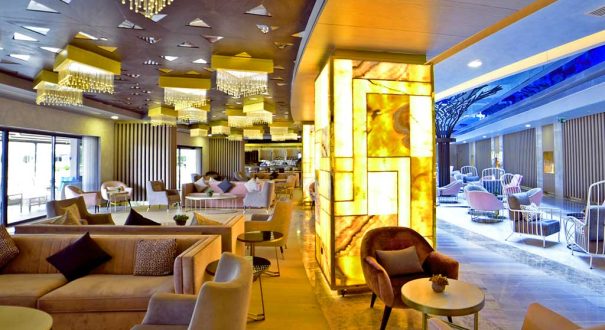 لابی هتل رویال وینگز آنتالیا لابی هتل رویال وینگز آنتالیا