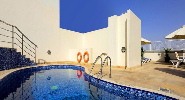 استخر روباز هتل لندمارک پریمیر دبی استخر روباز هتل لندمارک پریمیر دبی