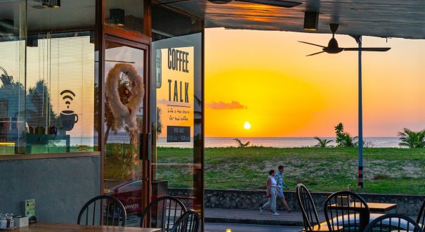 hotel-thavorn (1) هتل تاورن پالم بیچ پوکت (Thavorn Palm Beach)