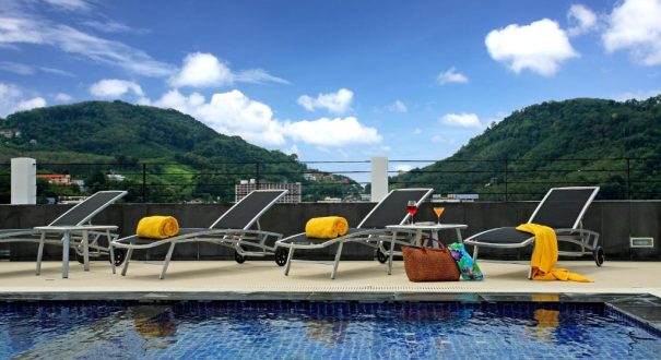 استخر روباز هتل استخر روباز هتل