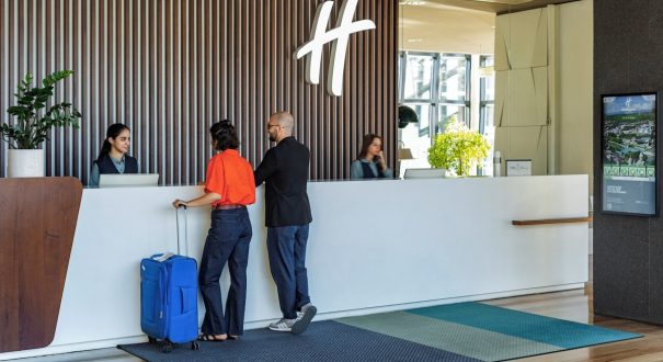 hotel-holiday-inn (11) هتل هالیدی این تفلیس (Holiday Inn Tbilisi)