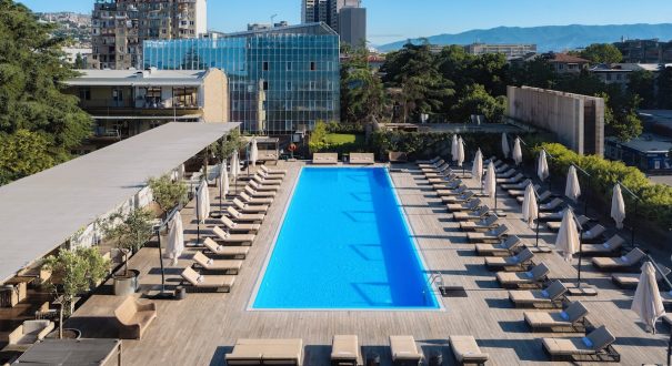 hotel-holiday-inn (2) هتل هالیدی این تفلیس (Holiday Inn Tbilisi)