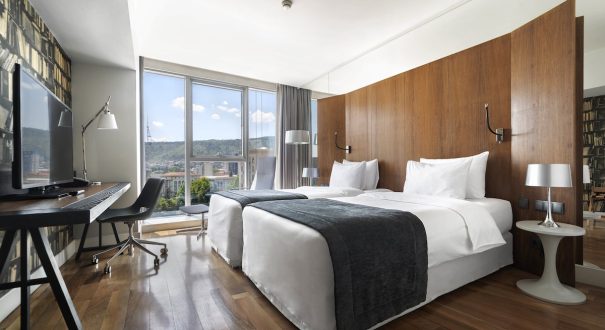 hotel-holiday-inn (9) هتل هالیدی این تفلیس (Holiday Inn Tbilisi)