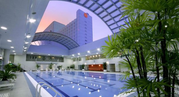 استخر هتل استخر هتل