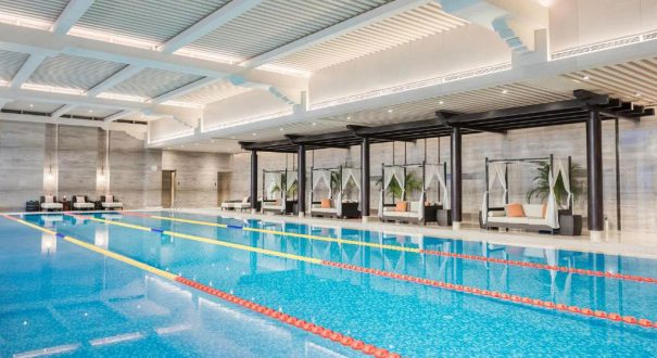 استخر هتل استخر هتل