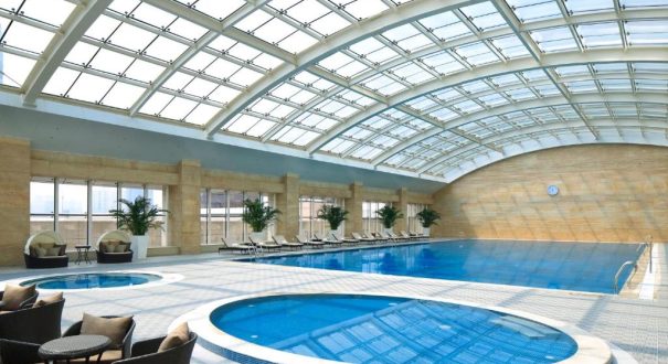 استخر هتل استخر هتل