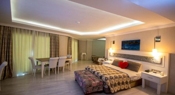 داخل اتاق هتل داخل اتاق هتل