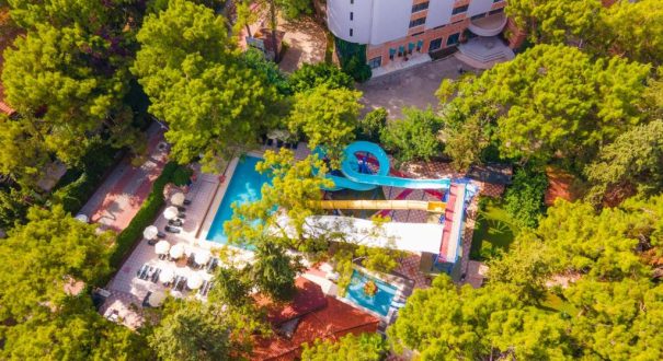 پارک آبی هتل پارک آبی هتل