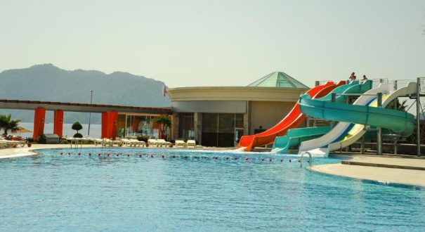 پارک آبی هتل پارک آبی هتل