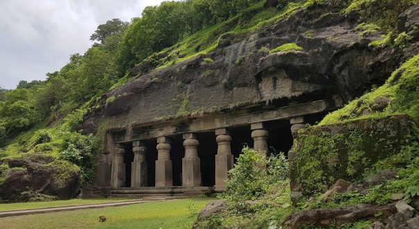 غارهای الفنتا ( Elephanta Caves ) غارهای الفنتا ( Elephanta Caves )