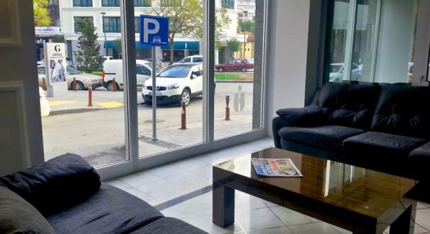 ورودی هتل ایسمیر ازمیر ورودی هتل ایسمیر ازمیر