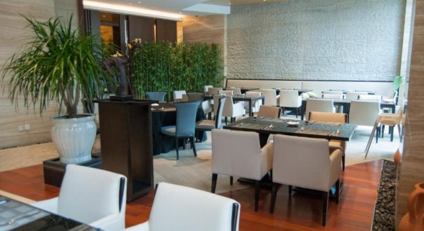 رستوران هتل کراون پلازا نوا اسکوار رستوران هتل کراون پلازا نوا اسکوار