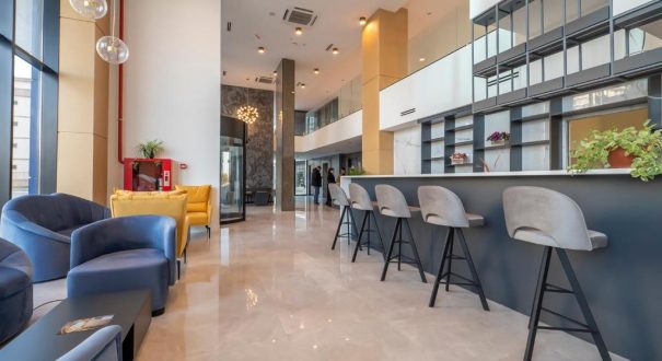 لابی هتل گرندر باتومی لابی هتل گرندر باتومی