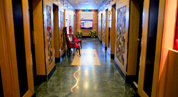 راهروهای هتل سان اند سندز دبی راهروهای هتل سان اند سندز دبی