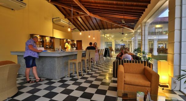 هتل هیبیسکاس بیچ بنتوتا (Hibiscus Beach Hotel) هتل هیبیسکاس بیچ بنتوتا (Hibiscus Beach Hotel)