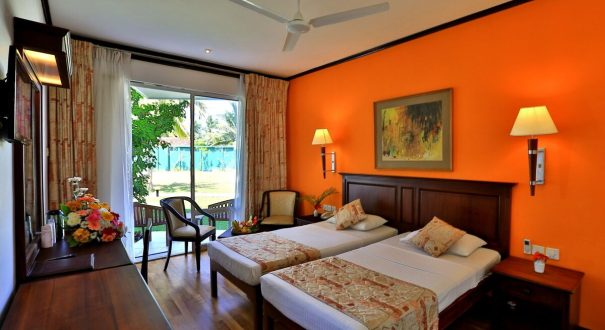 هتل هیبیسکاس بیچ بنتوتا (Hibiscus Beach Hotel) هتل هیبیسکاس بیچ بنتوتا (Hibiscus Beach Hotel)