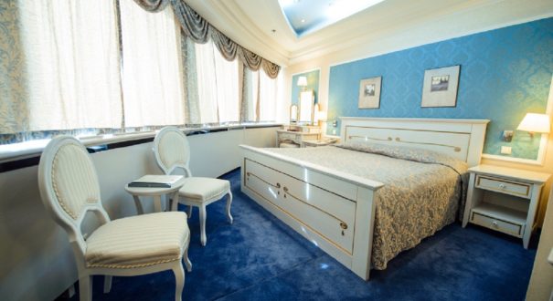 هتل آمباسادور سنت پترزبورگ (Ambassador Hotel)