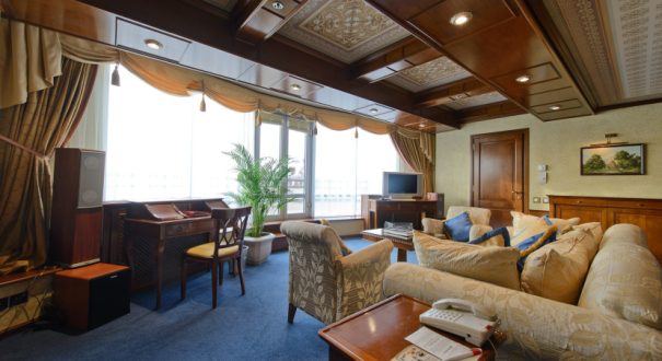 هتل آمباسادور سنت پترزبورگ (Ambassador Hotel)