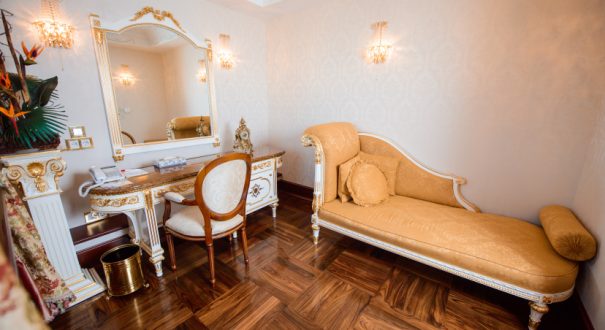 هتل آمباسادور سنت پترزبورگ (Ambassador Hotel)