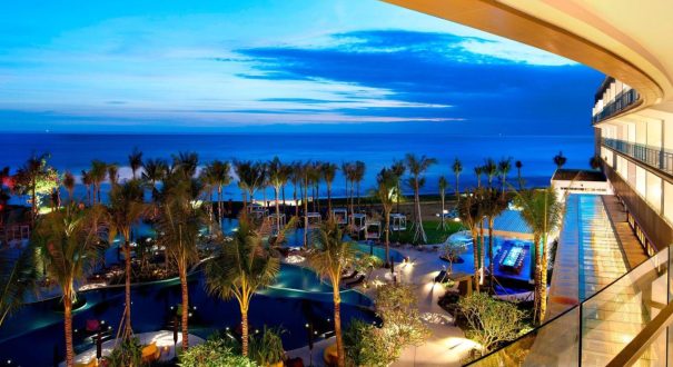 هتل دبلیو بالی (W Bali Hotel) هتل دبلیو بالی (W Bali Hotel)