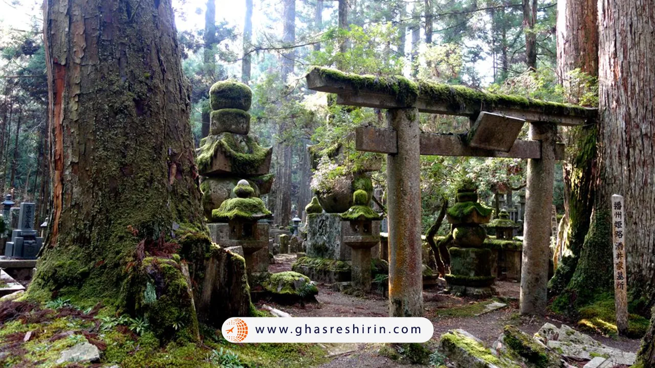 قبرستان-Okunoin،-ژاپن