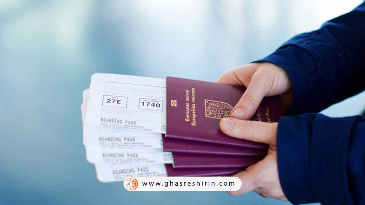 مدارک شناسایی و بلیت ها