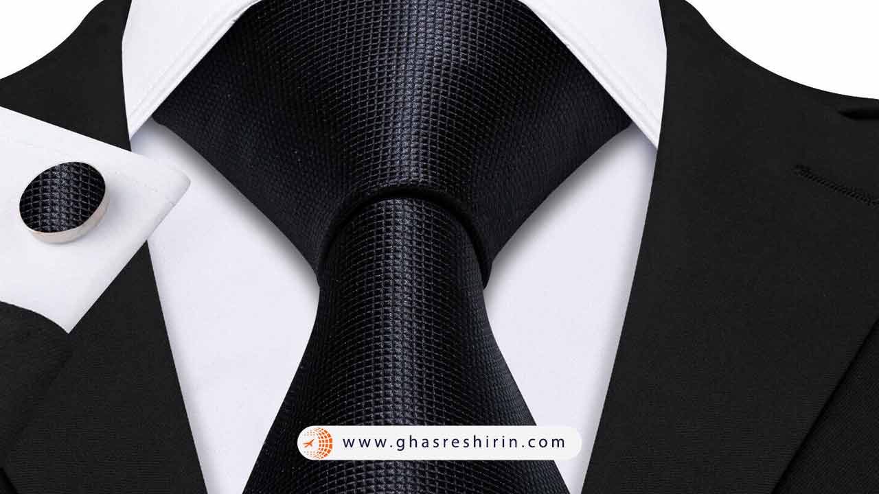 کراوات مشکی: نماد رسمیت، اقتدار و وقار