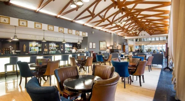 هتل کومودور کیپ تاون (The Commodore Hotel) هتل کومودور کیپ تاون (The Commodore Hotel)