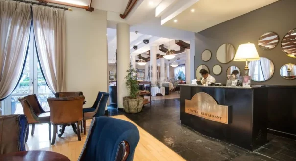 هتل کومودور کیپ تاون (The Commodore Hotel) هتل کومودور کیپ تاون (The Commodore Hotel)