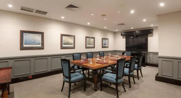 هتل کومودور کیپ تاون (The Commodore Hotel) هتل کومودور کیپ تاون (The Commodore Hotel)