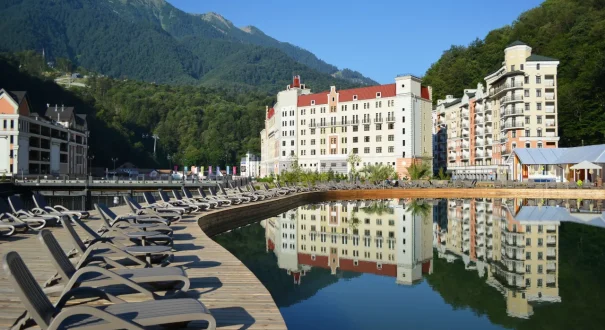 هتل گلدن تولیپ رزا خوتور (Golden Tulip Rosa Khutor Hotel) هتل گلدن تولیپ رزا خوتور (Golden Tulip Rosa Khutor Hotel)
