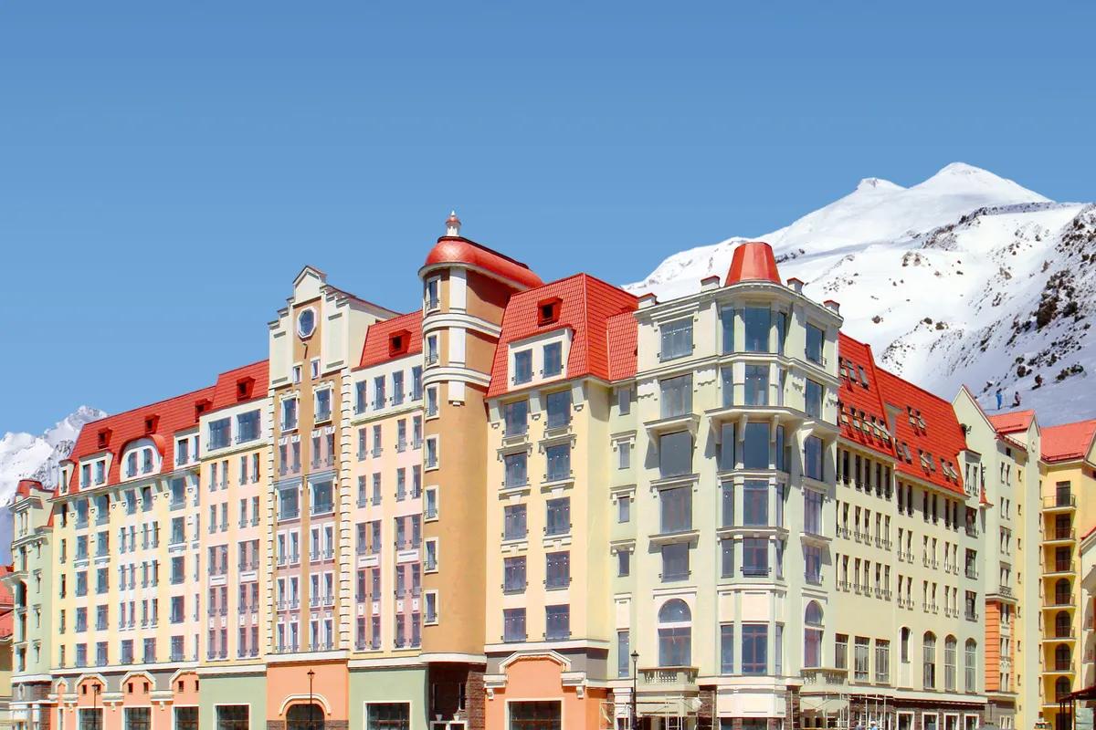 هتل گلدن تولیپ رزا خوتور (Golden Tulip Rosa Khutor Hotel) هتل گلدن تولیپ رزا خوتور (Golden Tulip Rosa Khutor Hotel)