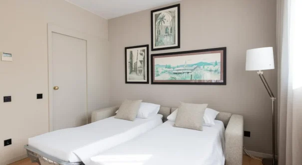 هتل آپارتمان آتنا بارسلونا (Aparthotel Atenea Barcelona) هتل آپارتمان آتنا بارسلونا (Aparthotel Atenea Barcelona)