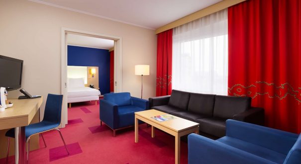 hotel-park-inn-radissoهتل پارک این بای رادیسون پولکووسکایا (Park Inn by Radisson Pulkovskaya)n-blu (6) هتل پارک این بای رادیسون پولکووسکایا (Park Inn by Radisson Pulkovskaya)