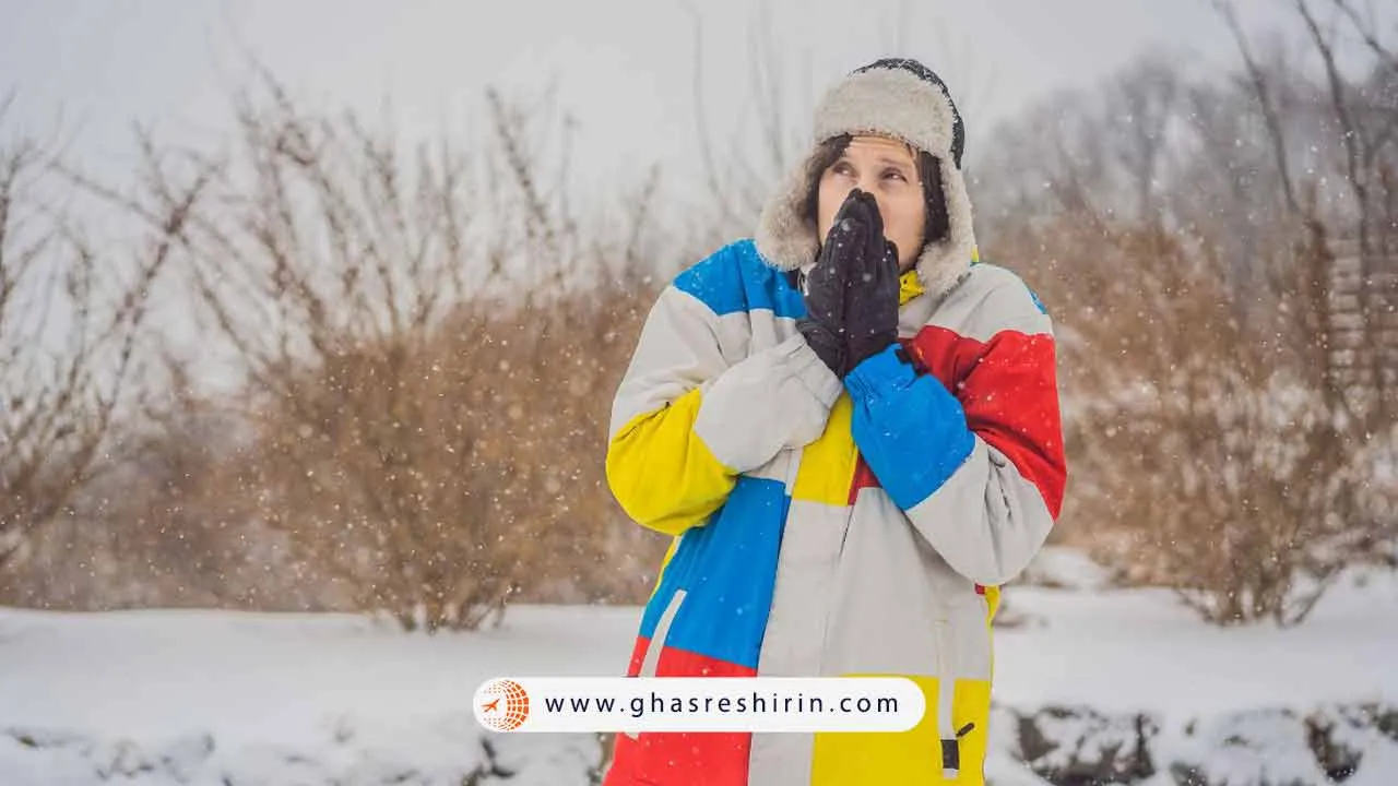 لباس مناسب شرایط آب و هوا برای سفر