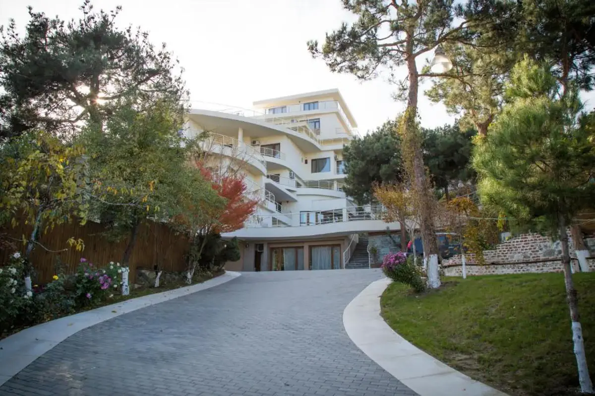 هتل بیوموند گاردن تفلیس (Hotel Beaumonde Garden) هتل بیوموند گاردن تفلیس (Hotel Beaumonde Garden)