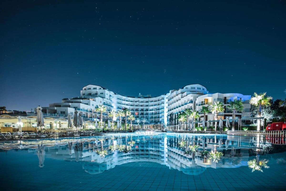 هتل سی لایت ریزورت کوش آداسی (Sealight Resort Hotel) هتل سی لایت ریزورت کوش آداسی (Sealight Resort Hotel)