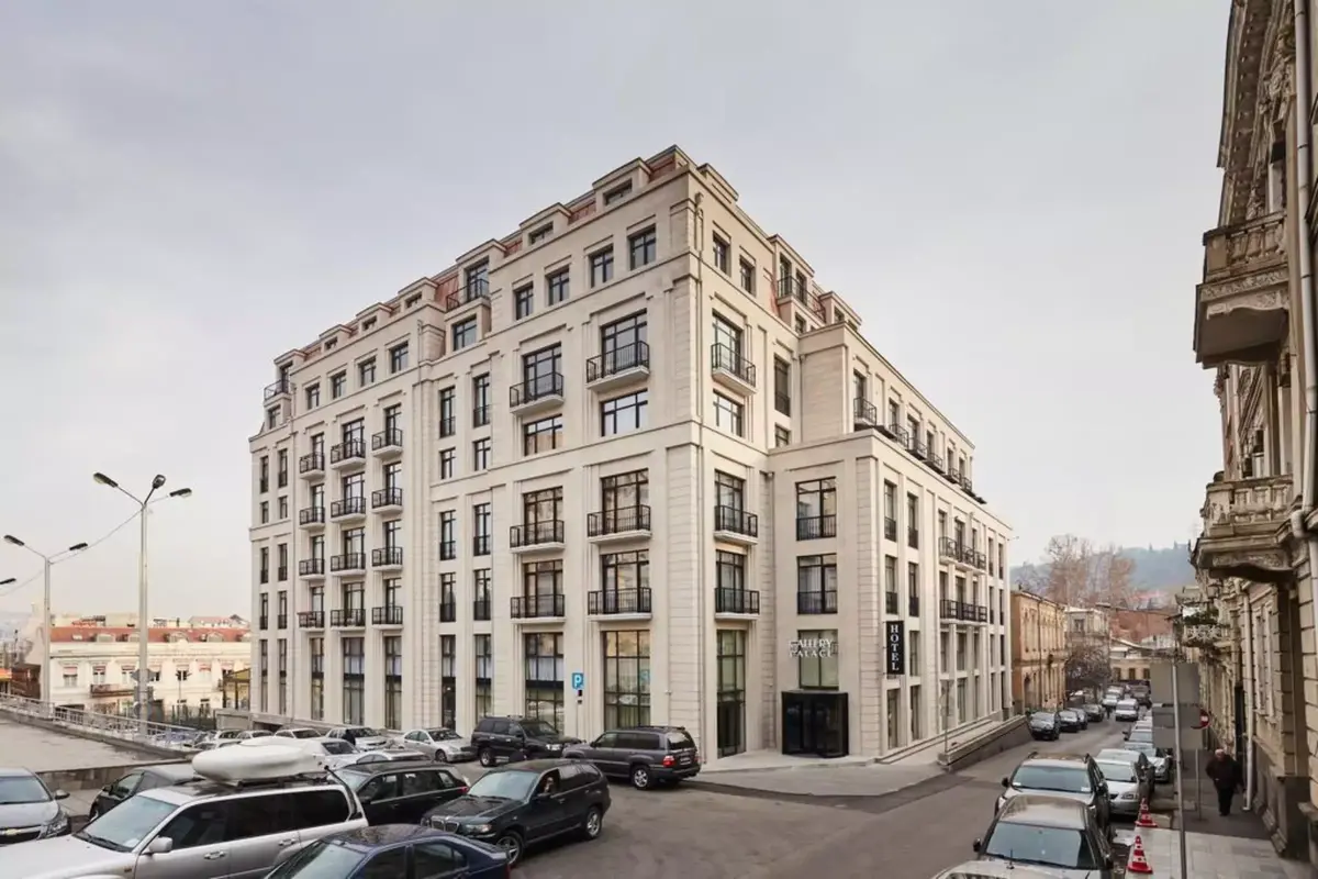 هتل گالری پالاس تفلیس (Gallery Palace) هتل گالری پالاس تفلیس (Gallery Palace)