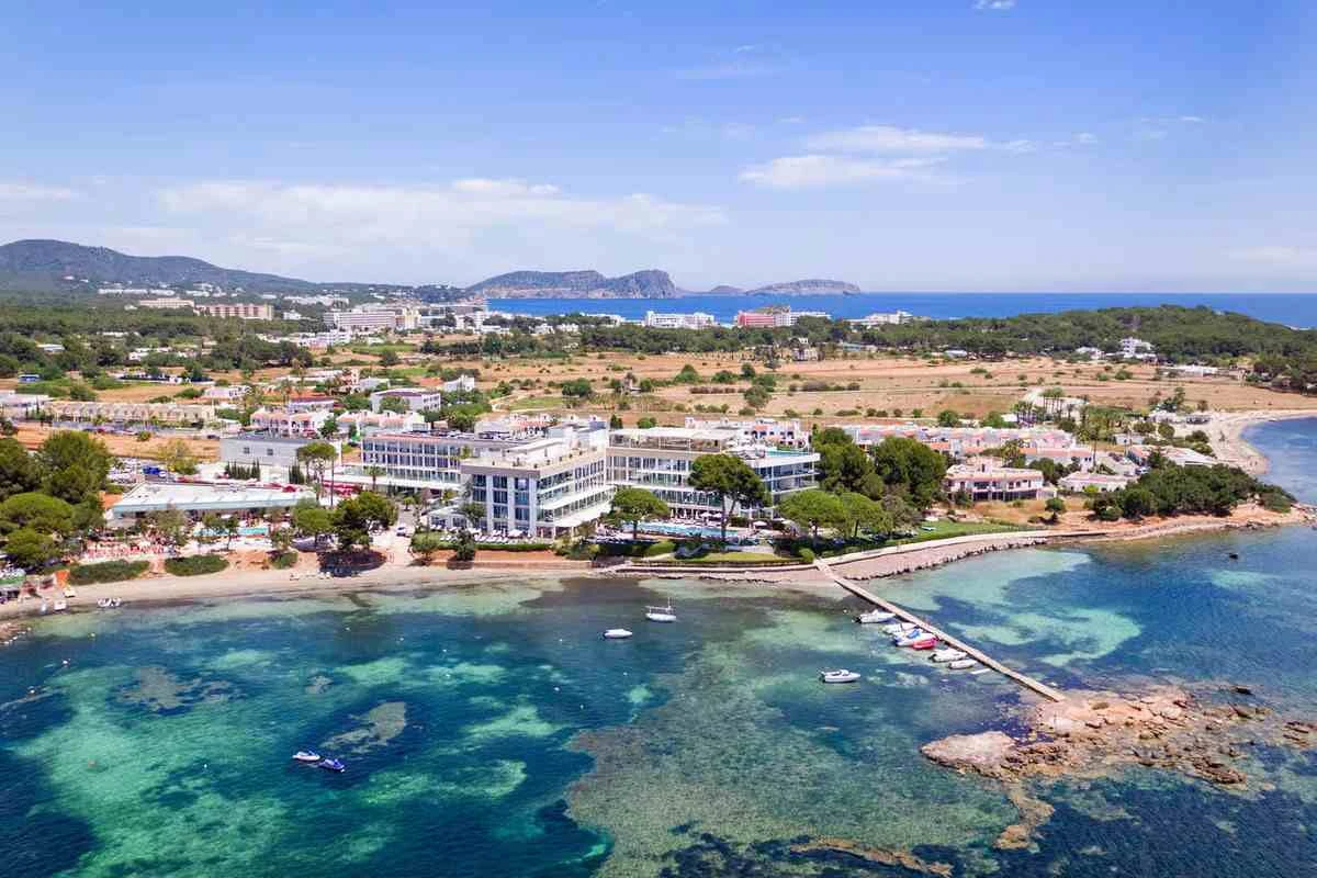 هتل می ایبیزا (Me Ibiza Hotel) هتل می ایبیزا (Me Ibiza Hotel)