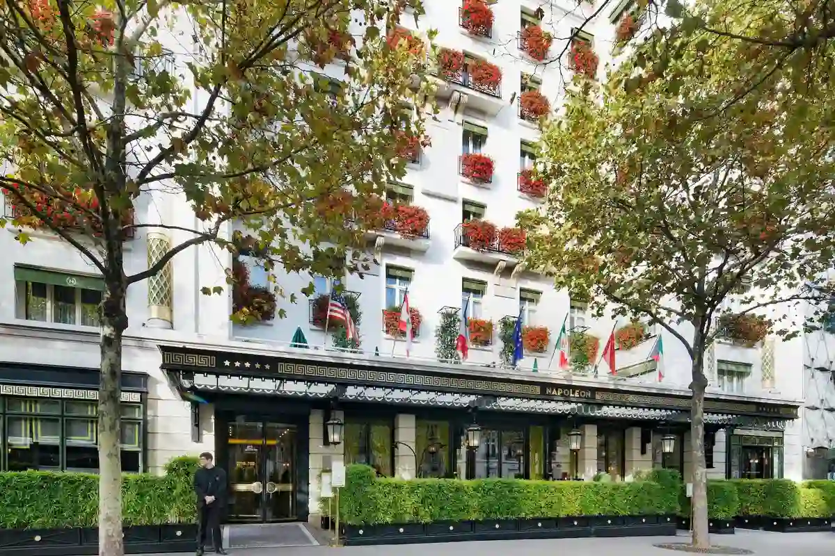 هتل ناپلئون پاریس (Napoleon Hotel) هتل ناپلئون پاریس (Napoleon Hotel)