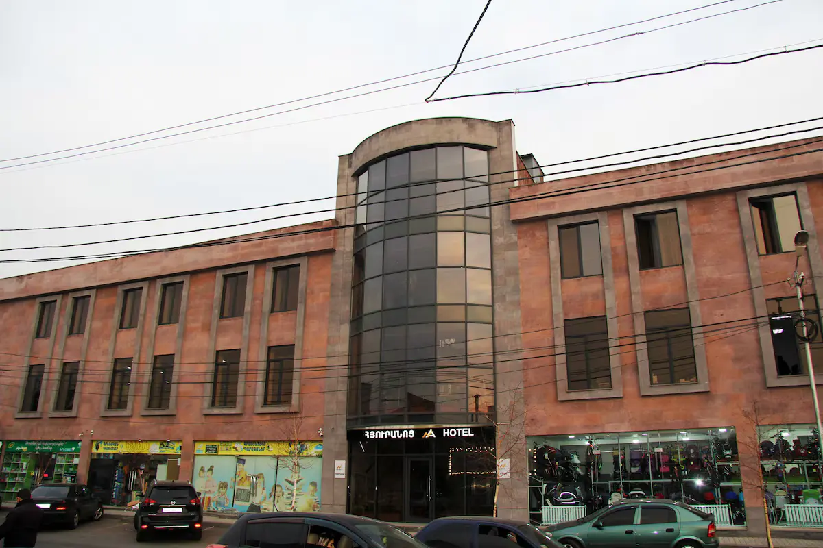 هتل نایس ایروان (Nice Hotel) هتل نایس ایروان (Nice Hotel)