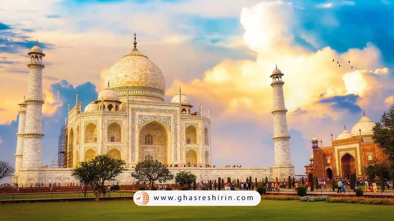 Autumn-tour-of-India