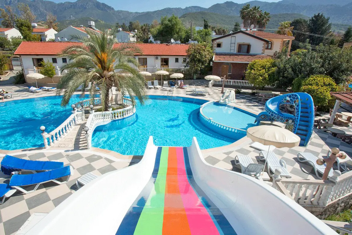 هتل ریورساید گاردن گیرنه (Riverside Graden Hotel Girne)