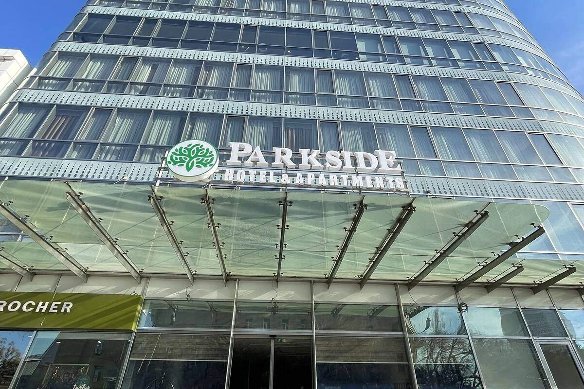 هتل پارک ساید باکو (Parkside Hotel Baku)